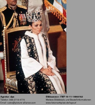 1967-10-26-Coronation8.jpg