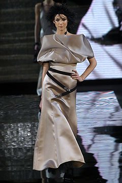 Giorgio Armani autumn 2004-5.jpg