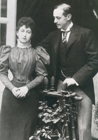 newlyengaged1895.jpg