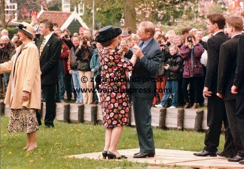 1997___Koninginnedag___Beatrix___Pieter___Maurits___PC.jpg