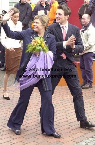2002__april__boeket__koninginnedag__laurentien__marilene_van_den_broek__maurits_.JPG