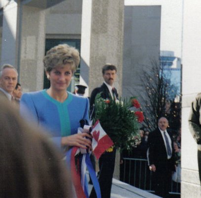 Click image for larger version

Name:	1991 Oct  29 Ottawa.jpg
Views:	610
Size:	64.3 KB
ID:	110024