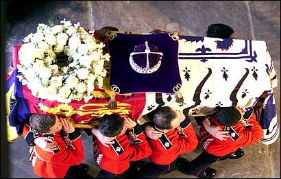 Click image for larger version

Name:	qm_coffin5PA410x261.jpg
Views:	894
Size:	30.2 KB
ID:	23953