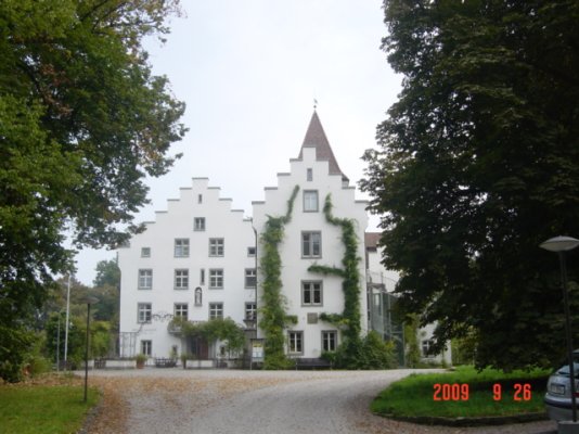 Click image for larger version

Name:	Schloss Waldegg-Rorschachberg1.jpg
Views:	1336
Size:	140.1 KB
ID:	271560