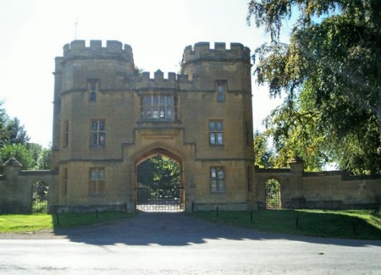 Click image for larger version

Name:	Sudeley Castle Gatehouse.jpg
Views:	877
Size:	183.3 KB
ID:	284553