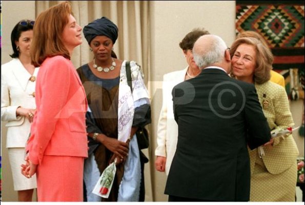 Click image for larger version

Name:	queennoor (19).jpg
Views:	545
Size:	41.9 KB
ID:	59510
