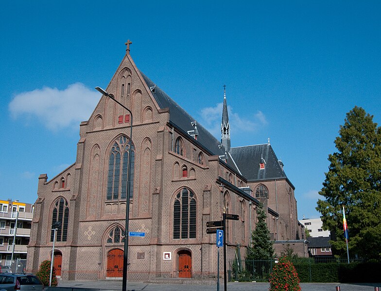 784px-Apeldoorn_Mariakerk.jpg