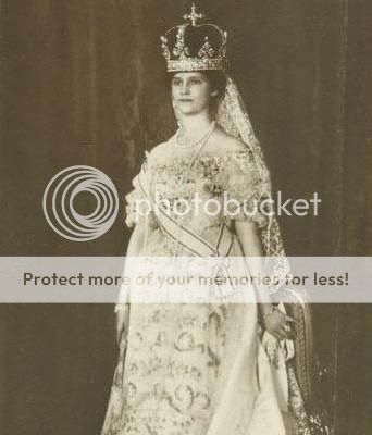 EmpressZitaQueenofHungary1916.jpg
