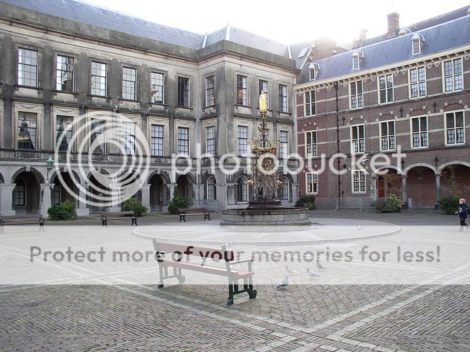 051_binnenhof20againmed.jpg