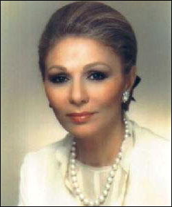 farah_diba_pahlavi.jpg